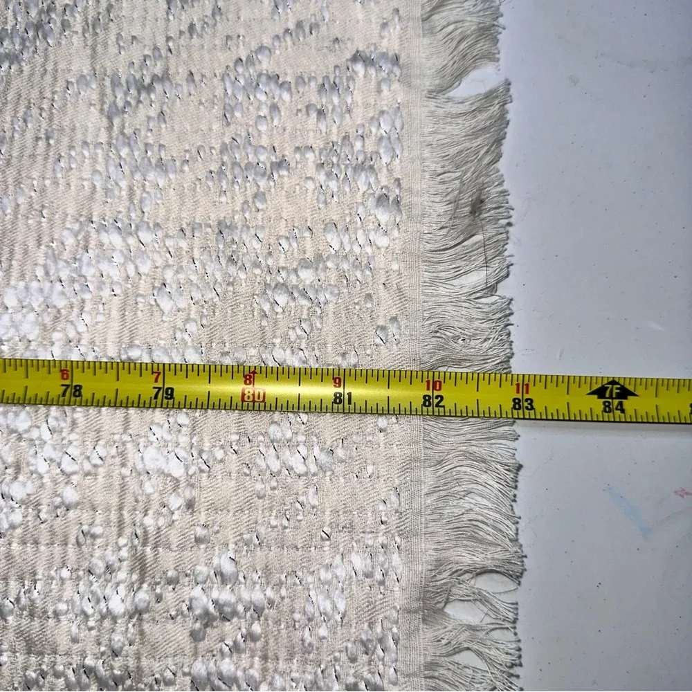 Badgley‎ Mischka Ivory Boucle Knit Scarf 83x20 Metallic Fiber Accent Only Money